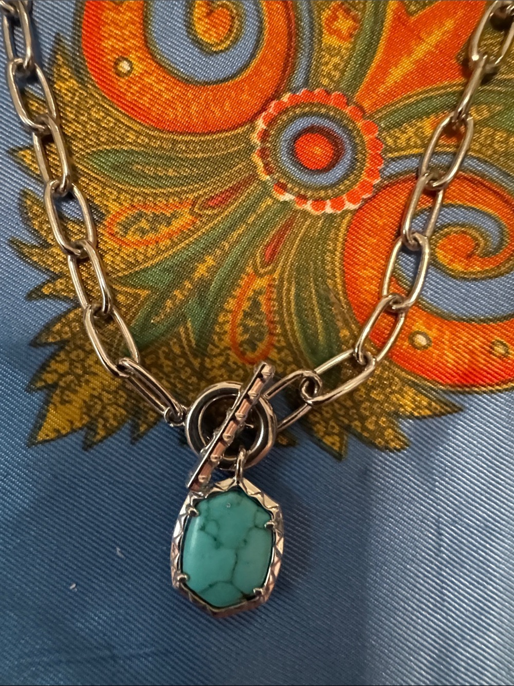 Kendra Scott Daphne Necklace // Rhodium (silver) over brass // Turquoise stone - Picture 2 of 2